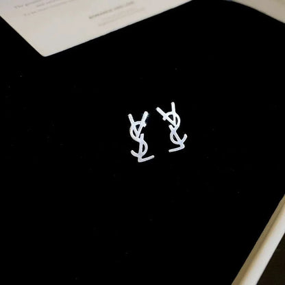 Simple metal sense letter fashion Internet celebrity commuting temperament niche high-end versatile earrings women