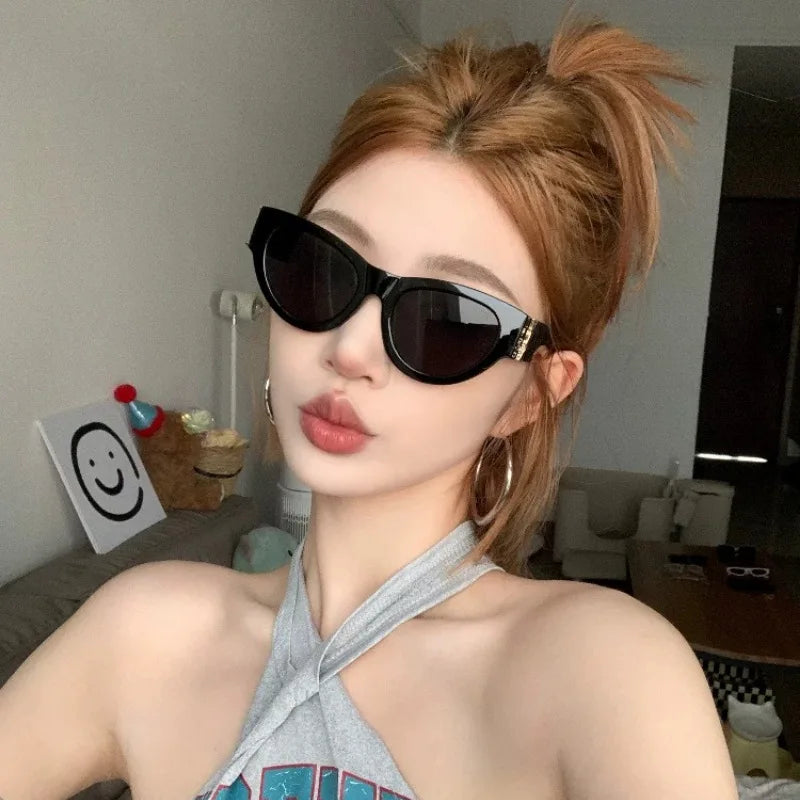 Vbpbsql Fashion Retro Cat Eyes, Women's Style of Sunglasses, High-end Sense, Square and Round Face Frame,  UV-proof Sunglasses